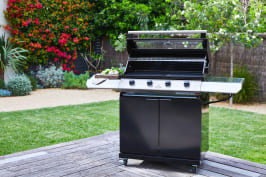 1200e-freistehender-gasgrill-mit-3-brennern-und-seitenbrenner
