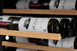 built-in-wine-fridge-winecave-187-anthracite-black-label-view