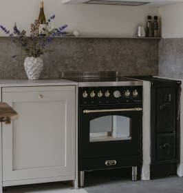 dolce-vita-induksjonskomfyr-60-cm-1-ovn-svart-messing