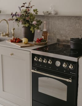 dolce-vita-induksjonskomfyr-60-cm-1-ovn-svart-messing