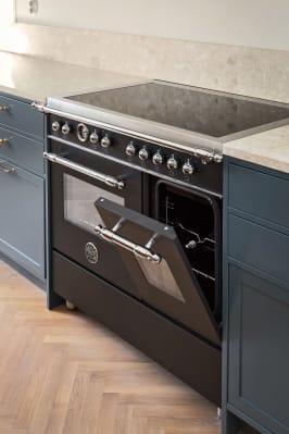 heritage-induksjonskomfyr-90-cm-2-ovner-svart