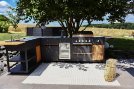 designer-series-free-standing-outdoor-kitchen-corner-experience