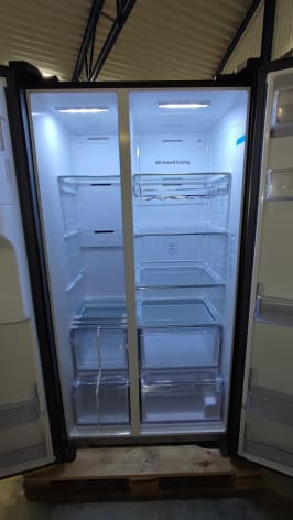 outlet-dolce-vita-koleskabe-sort-messing-90-cm