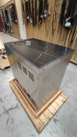 outlet-pure-modul-med-kjoleskap-oppvaskbenk-og-oppbevaringsskap-svart