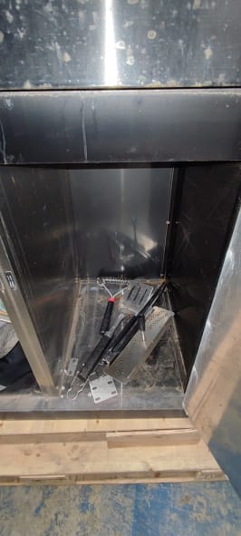 outlet-black-collection-modul-med-diskbank-och-forvaringsskap