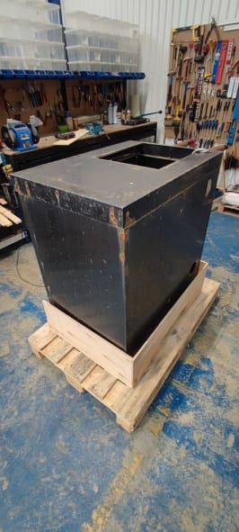 outlet-black-collection-modul-med-diskbank-och-forvaringsskap