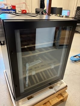 outlet-vinkoleskab-til-indbygning-winecave-700-60s-anthracite-black