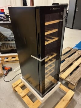 outlet-fritstaende-vinkoleskab-northern-collection-27-black