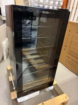 outlet-frittstaende-vinskap-northern-collection-28-black