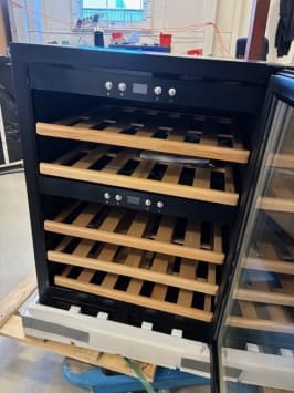 outlet-inbyggbar-vinkyl-scandinavian-collection-40-fullglass-black