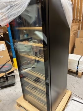 outlet-frittstaende-vinskap-wineexpert-126-fullglass-black