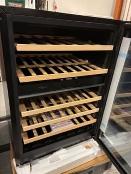 outlet-vinkoleskab-til-indbygning-winecave-800-60d-fullglass-black