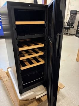 outlet-fritstaende-vinkoleskab-northern-collection-18-black