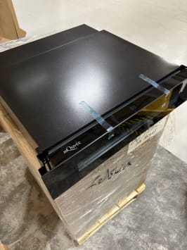 outlet-integrerbart-vinkoleskab-winekeeper-exclusive-5s-fullglass-black-push-pull