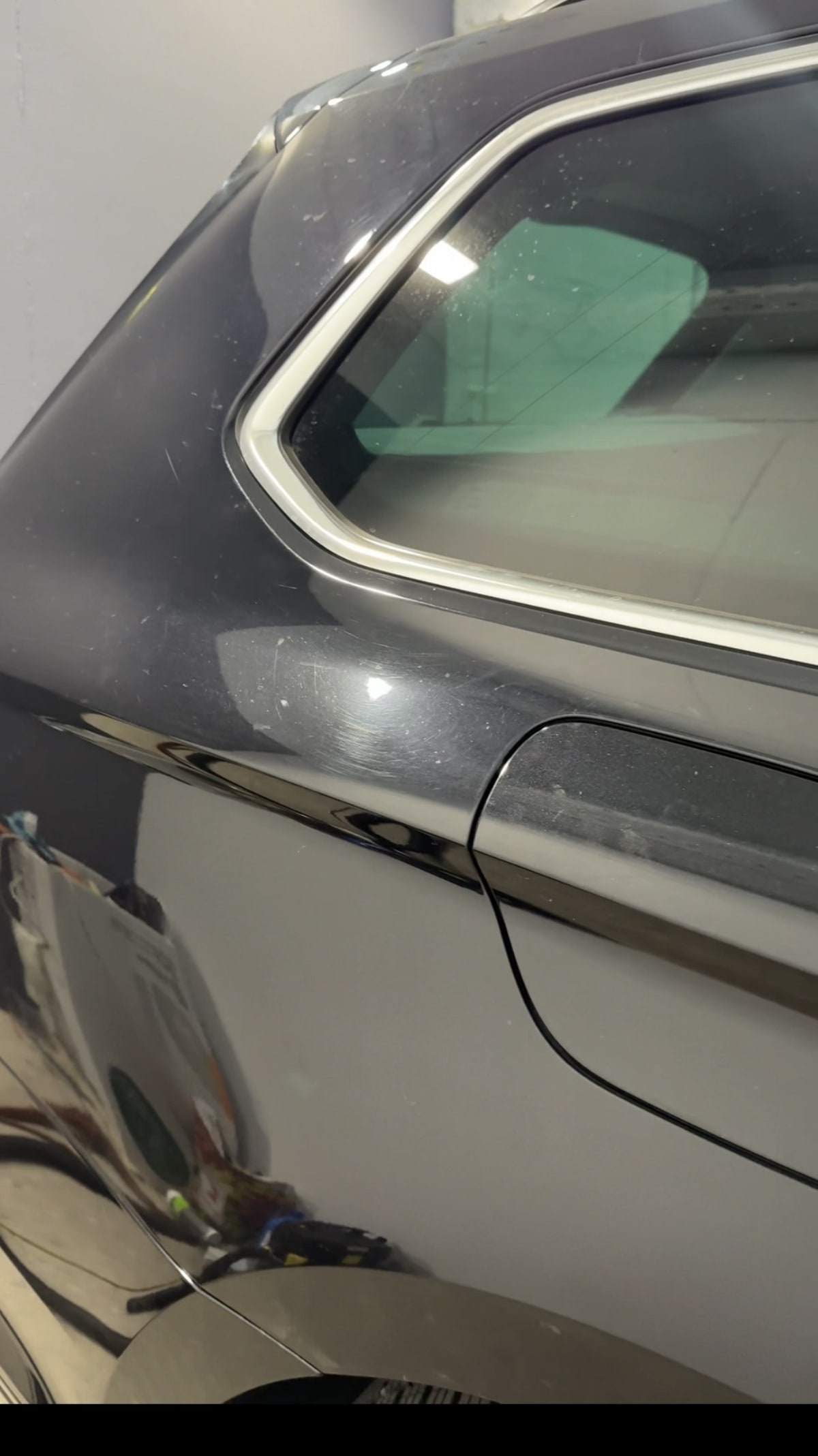 Vopsea auto înainte de procesul de polish profesional, transformarea 03