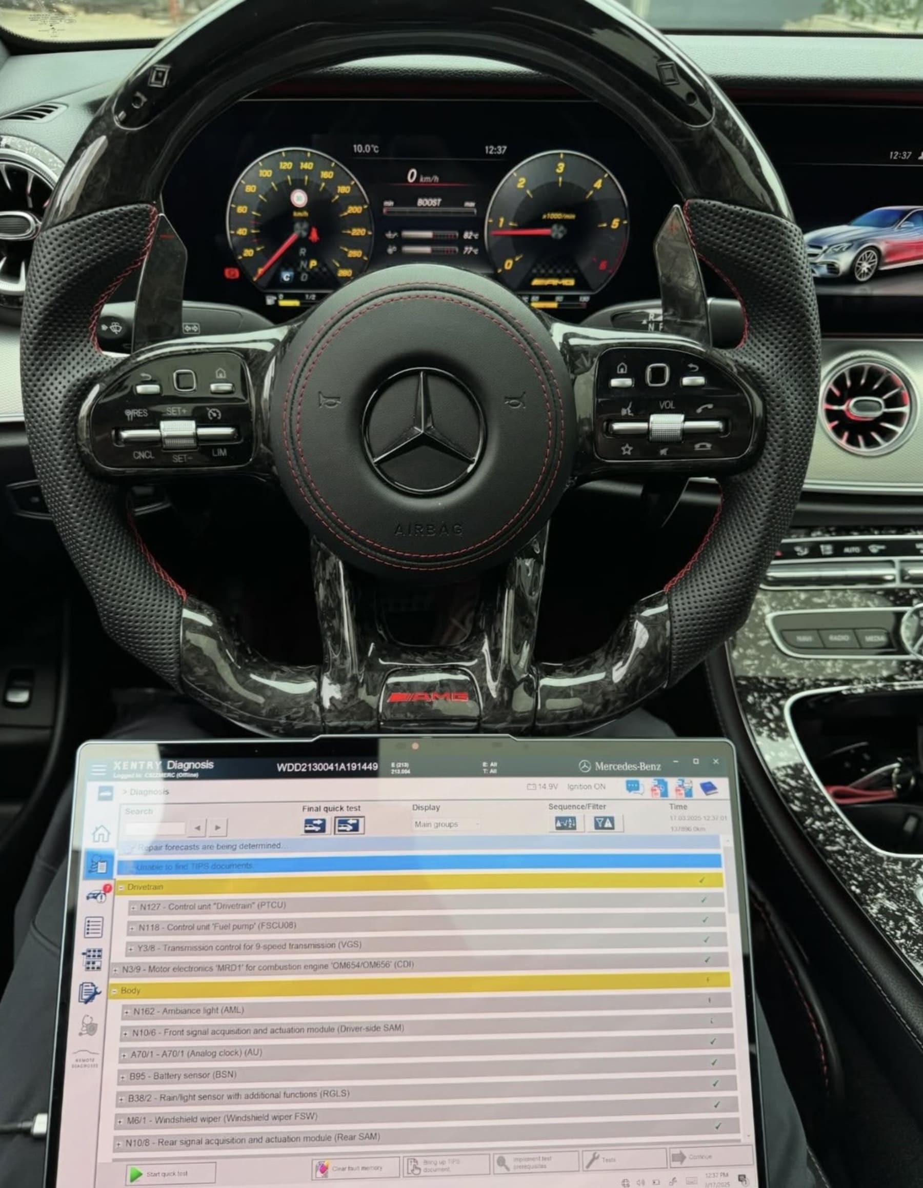 Mercedes-Benz pregătit pentru configurare software în atelierul I-ONE