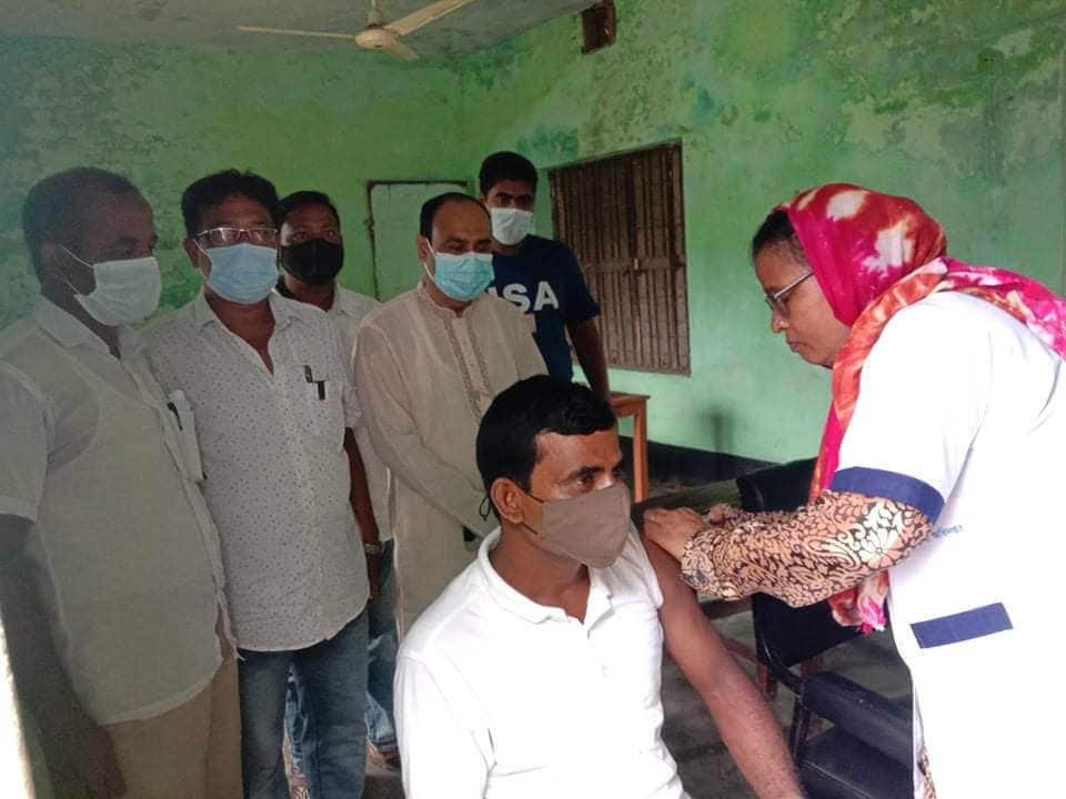 Engineers Foundation Daulatpur (EFD), Kushtia. Humanitarian Relief Distribution