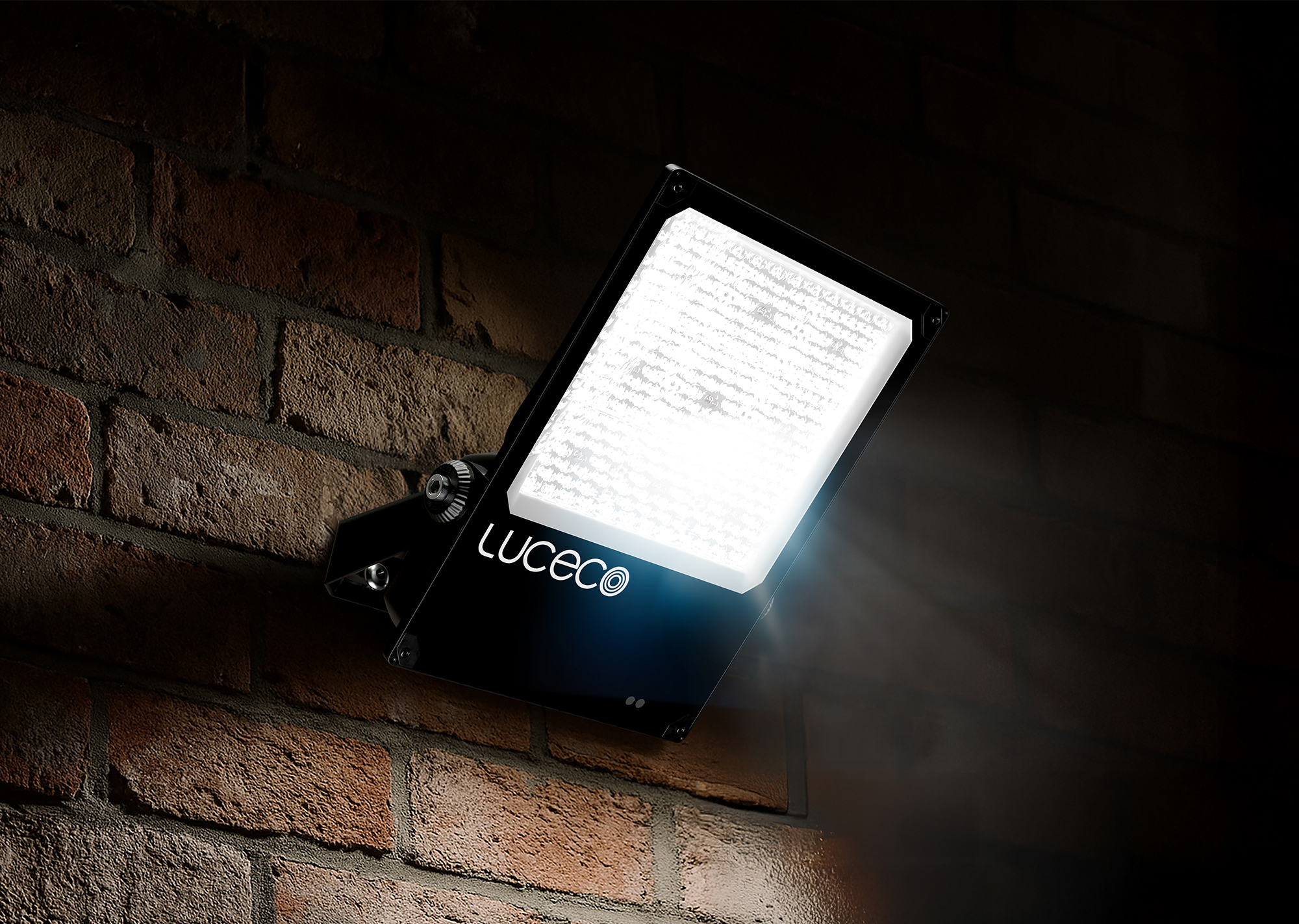 Vista-Floodlight-02 20250904JWJW