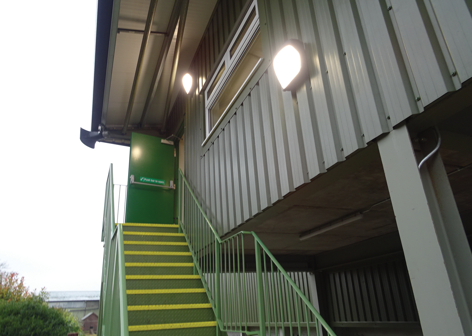 luweb-exc 20220421JW