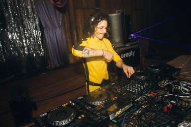 small photos on the bottom