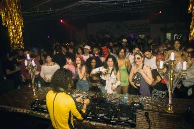 small photos on the bottom