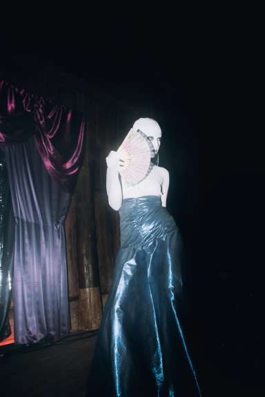 small photos on the bottom