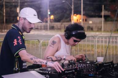 small photos on the bottom