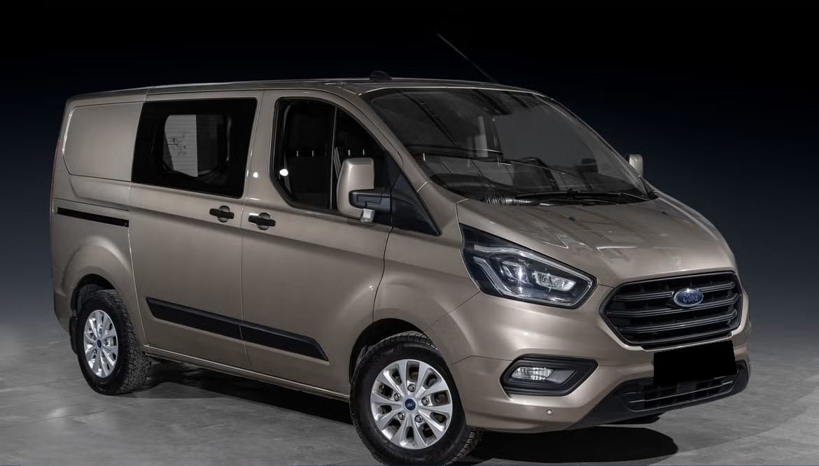 Ford Transit Custom / Webasto / Attelage / Caméra arrière / CarPlay / 230V