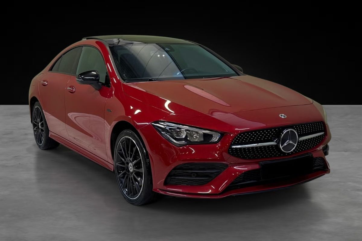 Mercedes-Benz CLA 250 e Double AMG