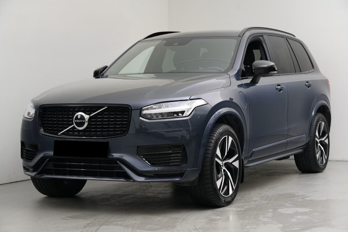 Volvo XC90 T8 Recharge R-Design Version R-Design, hybride rechargeable T8, régulateur adaptatif (ACC), attelage, Volvo On Call (VOC), Webasto, système audio Harman/Kardon, phares LED