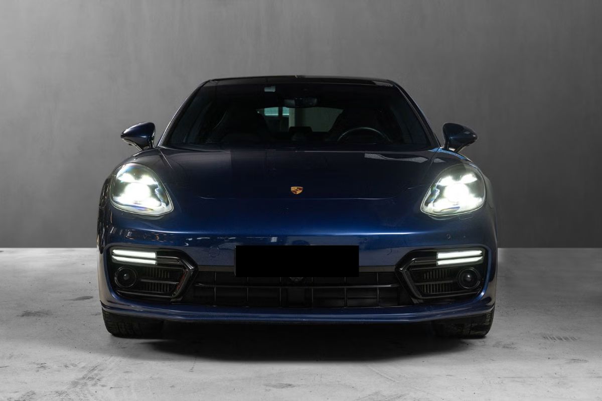 Porsche Panamera 4 E-Hybrid, Sport Design, sièges sport, Bose, pack 111 points