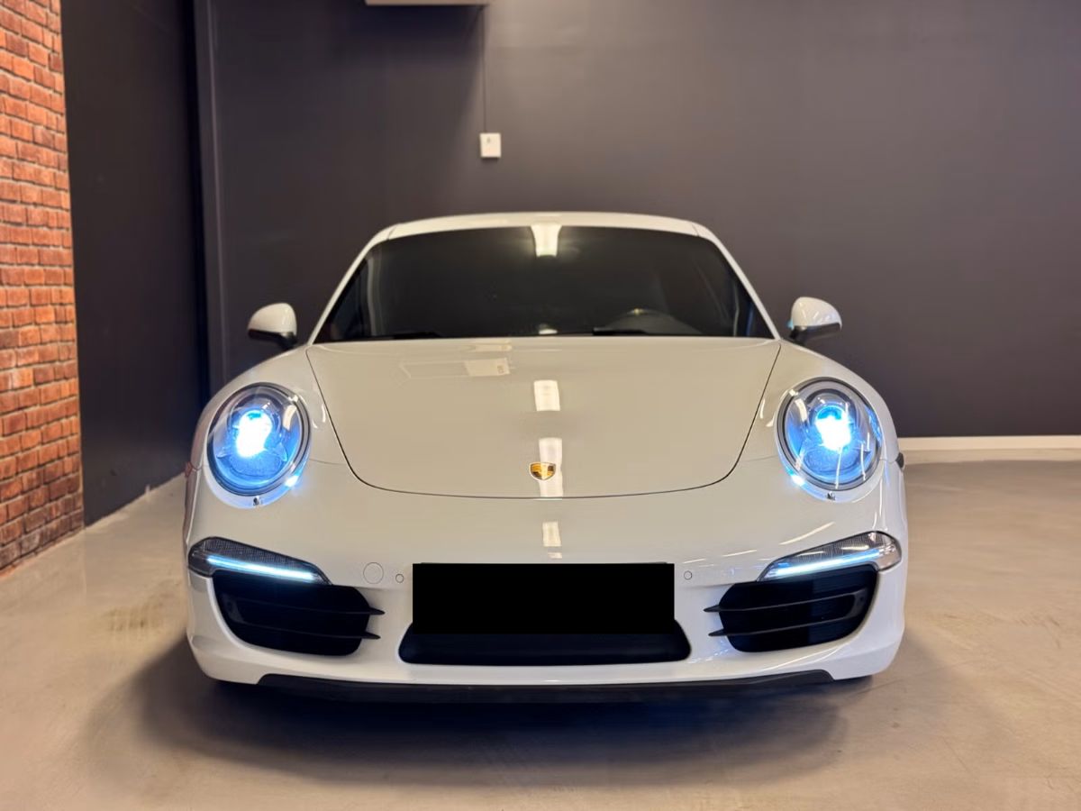 Porsche 911 Carrera 4 PDK / Échappement sport / Pack Sport Chrono / Toit ouvrant 