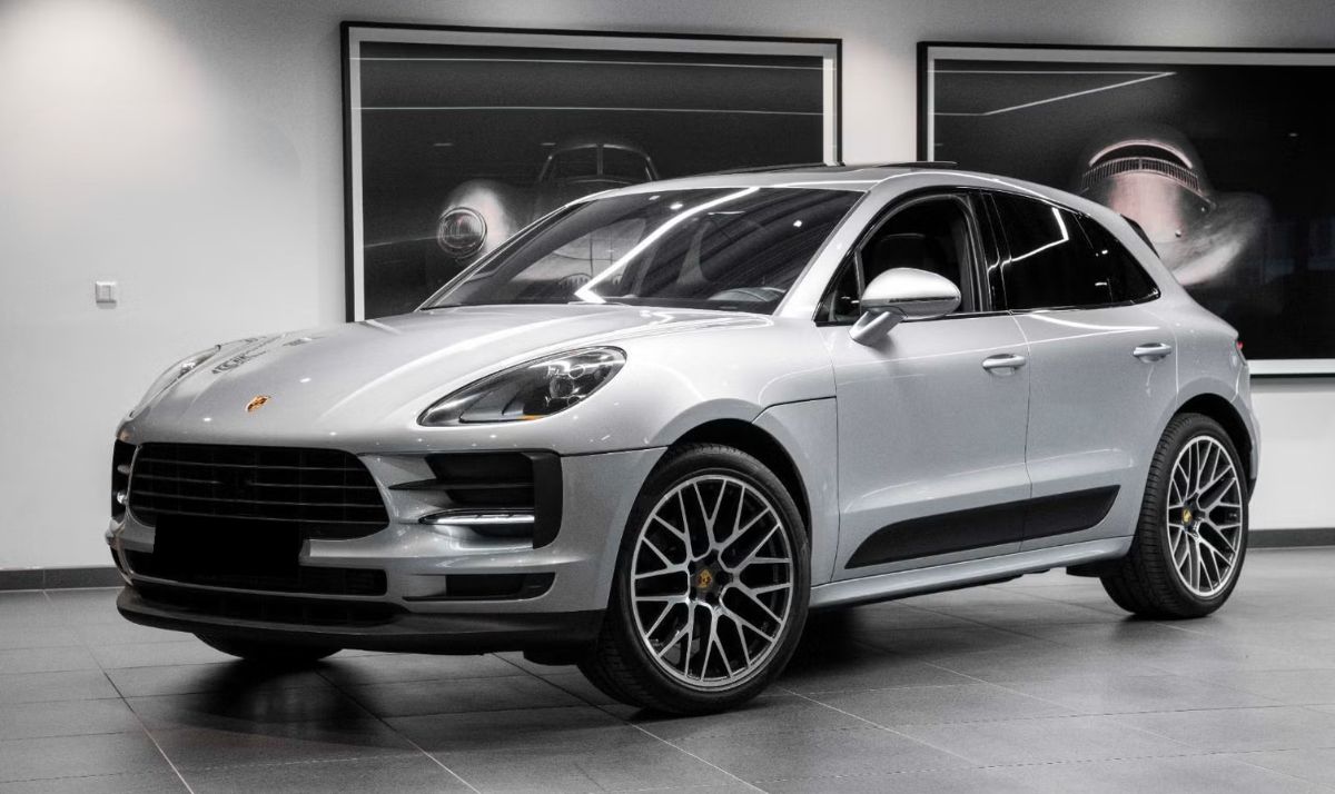 Porsche Macan 252ch