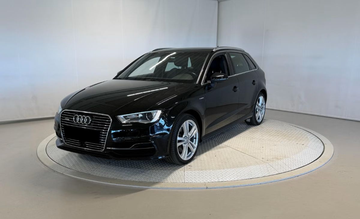 Audi A3 Sportback e-tron S-Line e-tron Sportback S-Line, système de navigation GPS 