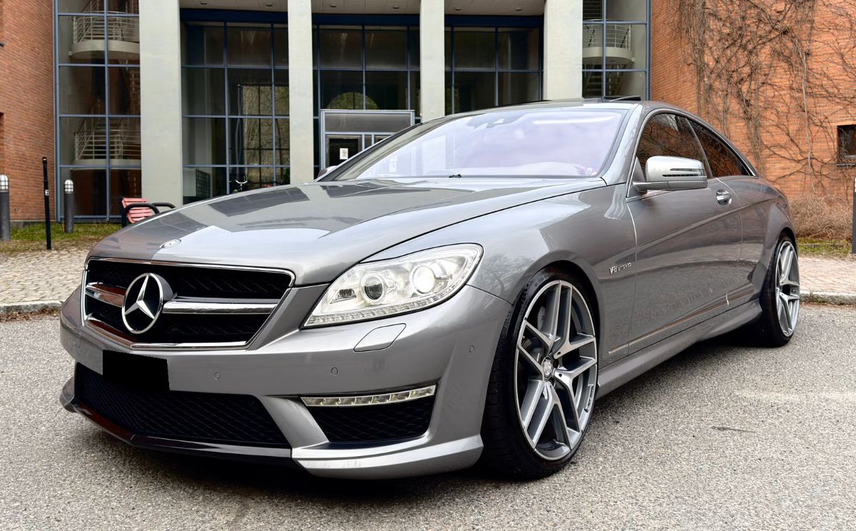 Mercedes-Benz CL 63 AMG 5.5L V8 AMG, version restylée (facelift), Performance Package 