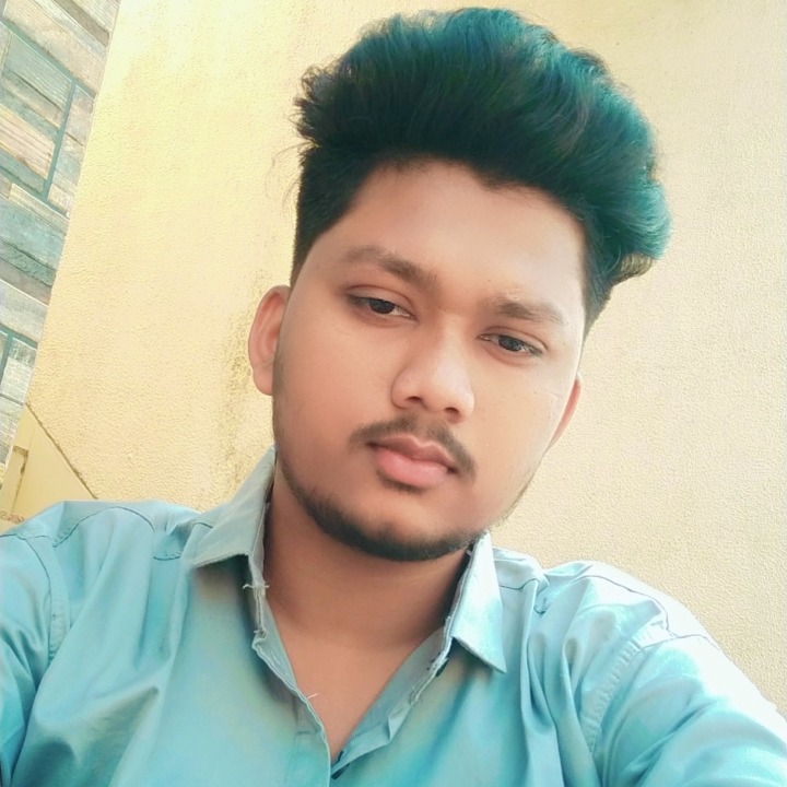 user-img