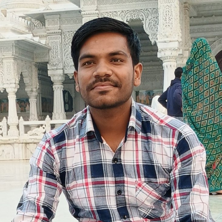 user-img