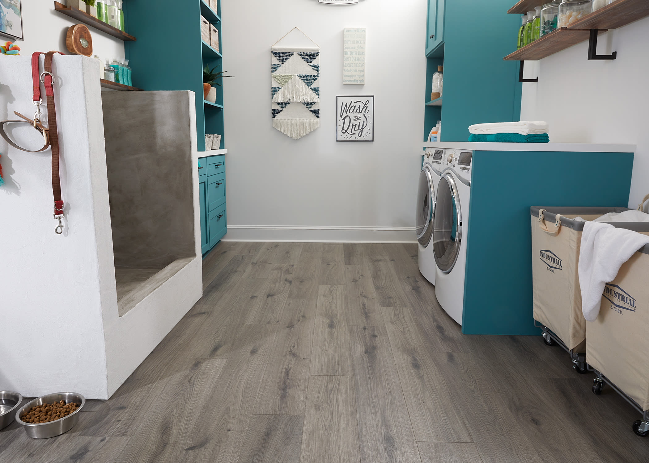 Waterproof Hybrid Resilient Flooring looks