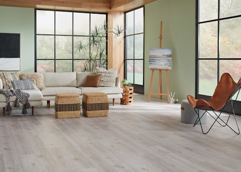 art room with plants and light colored flooring