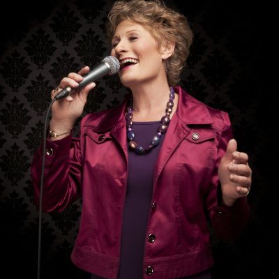 Photo of Wendy Lomnes, jazz vocalist