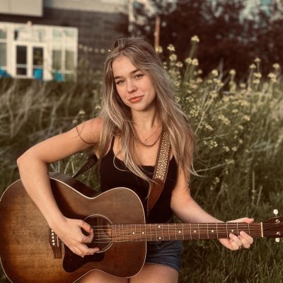 Photo of Zoë Elle