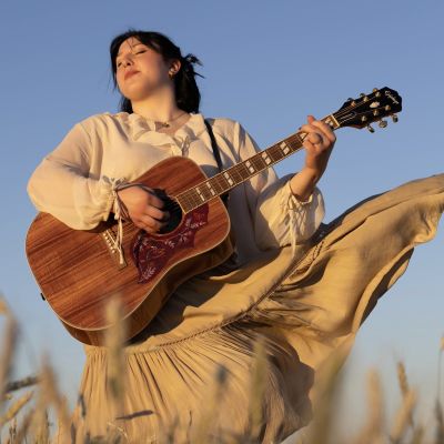 Photo of Veronica Raine