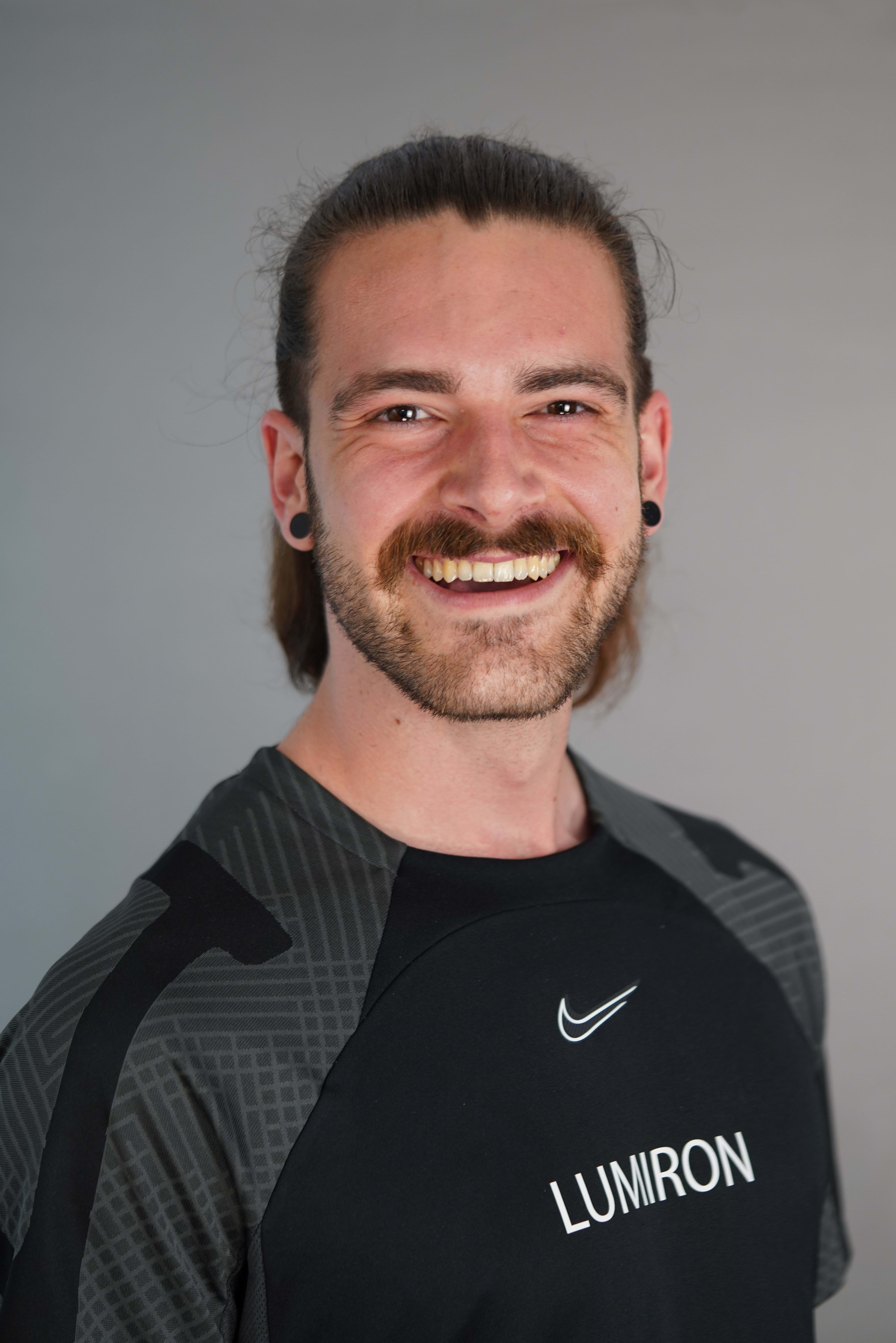 Portrait Aaron Zellweger