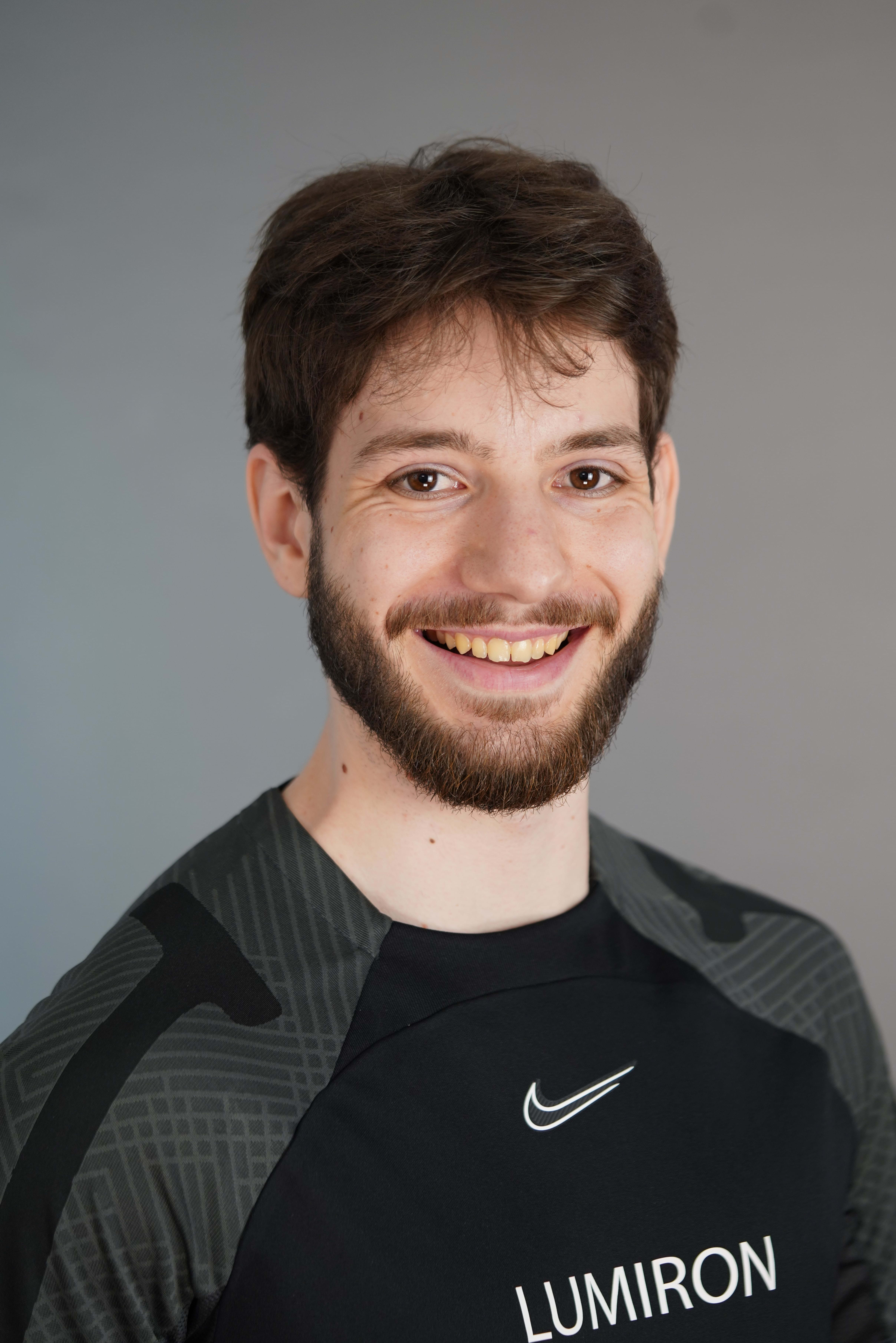 Portrait Mischa Büchel