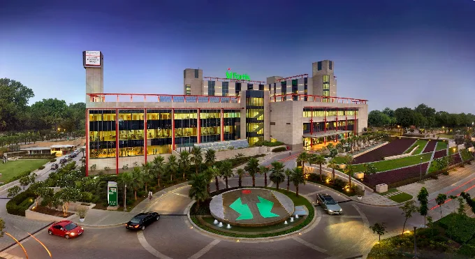 Fortis Memorial Research Institute (FMRI) exterior