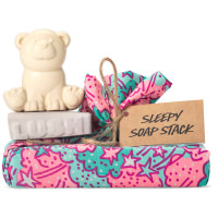 Sleepy Soap Stack regalo original Un envoltorio con un jabón de color lavanda y otro jabón en forma de oso polar alrededor