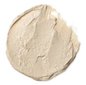 Cosmetic Warrior é uma das máscaras faciais frescas da Lush com alho antibacteriano para acabar com os pontos negros