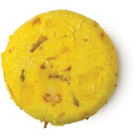 Champô Sólido Godiva Godiva é um dos champôs sólidos da Lush Amarelo Redondo Sexy de aroma a Jasmim