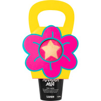 A flower pot shaped gift set