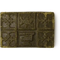 A henna para o cabelo Rouge tem tons vermelhos para cabelos fogosos